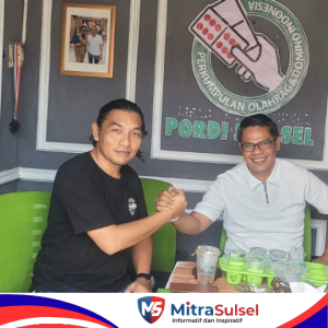 Informatif dan Inspiratif (1080 x 1080 piksel)_20251220_003130_0000