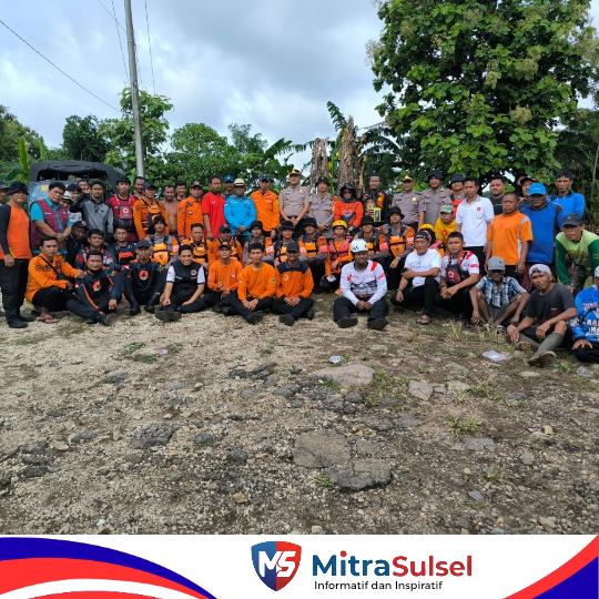 Informatif dan Inspiratif (1080 x 1080 piksel)_20251220_003756_0000